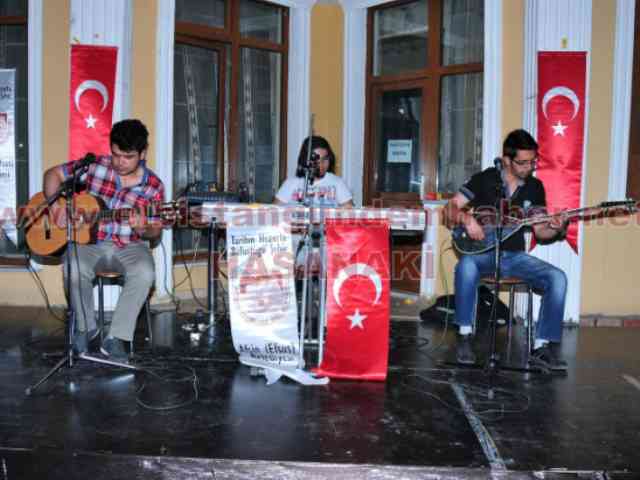 Afşin’de İftarlar Şölene Dönüşüyor