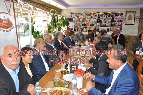 Başkan Küçük Muhtarlarla Bir Arada