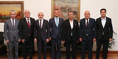 CHP Lideri Özel’den Ekinözü’ne Tam Destek