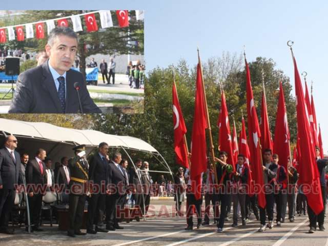 “Cumhuriyet Vazgeçilmez Değerdir”