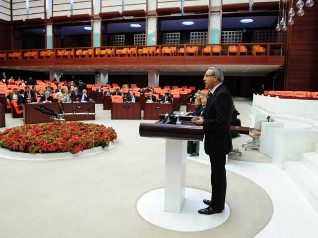 Dedeoğlu: “Eğitimde Sorunlar Bitmiyor”