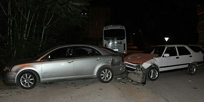 Dur İhtarına Uymadı! Kaçtı! Kaza Yaptı!