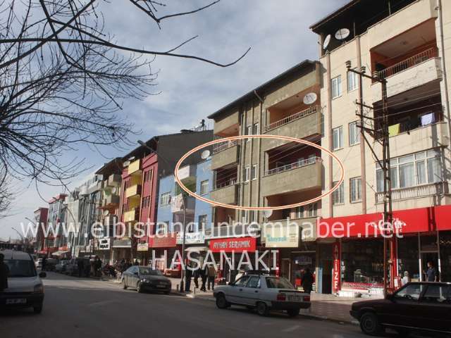 Ecel Balkonda Yakaladı
