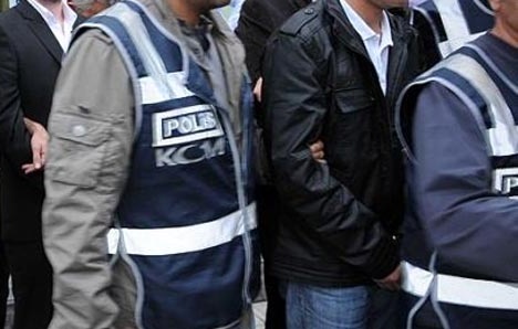 Elbistan'da 7 Hakim ve Savcı Tutuklandı