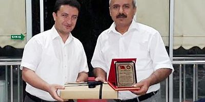 Gezer’in Vedası Plaketle Taçlandı
