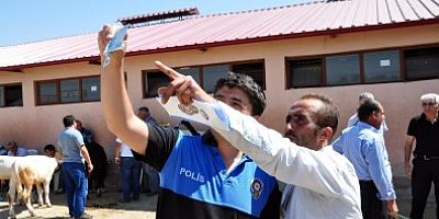 Hayvan Borsasında “KURBAN” Olma!