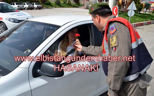 Jandarmadan Annelere Özel Jest