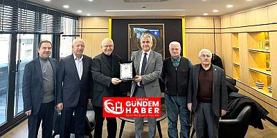 KADERFED Hemşerilerini Plaketle Ödüllendirdi