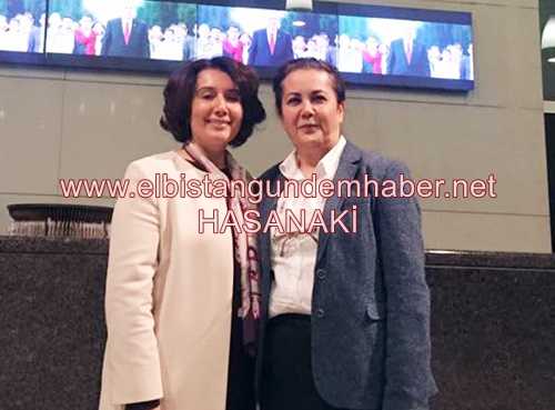 Kadın Kollarında Bayrak Değişimi