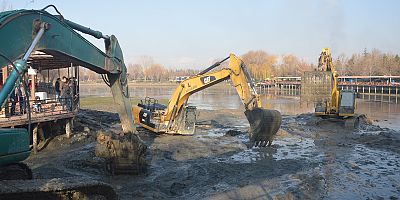 Kutsal Nehir Ölümden Dönüyor!