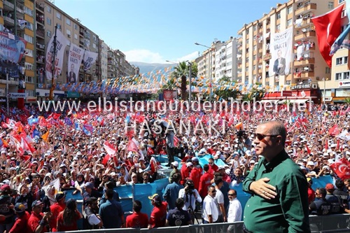 Maraş’ta Erdoğan ve AK Parti Rüzgârı Esti