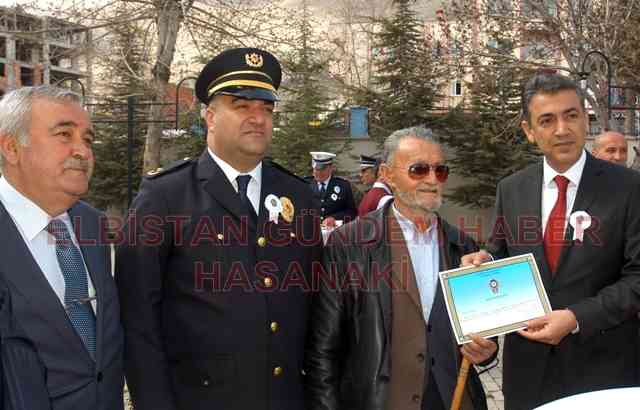 Şair Ömer Çay’a Anlamlı Jest