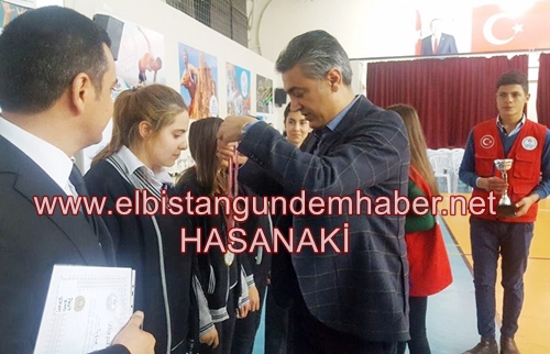 Satranç Şampiyonlarına Ödül Yağdı